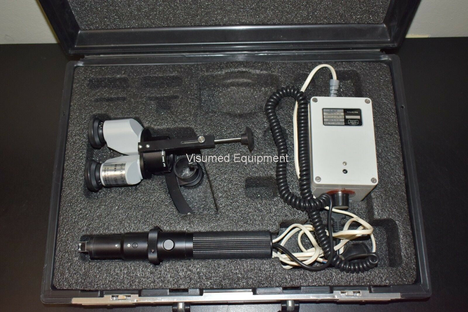 Refurbished Zeiss HSO-10 portable slit-lamp with carrying case offered by Visumed Equipment
