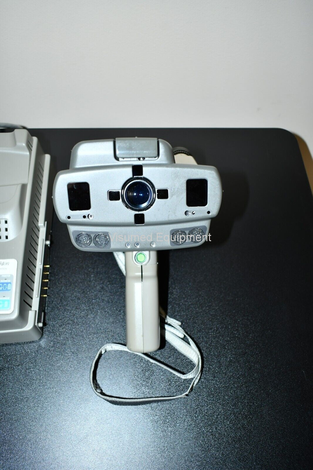Refurbished Righton/Nikon Retinomax 2 plus K autorefractor Keratometer with charger base offered by Visumed Equipment