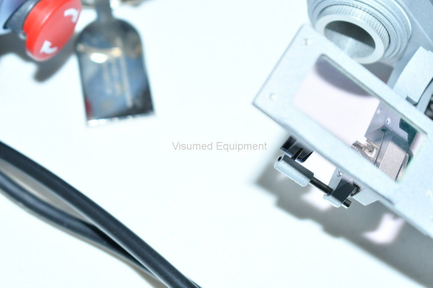 Refurbished Quantel Supra Scan 577 micropulse yellow Pattern Laser with Haag Streit Adapter offered by Visumed Equipment