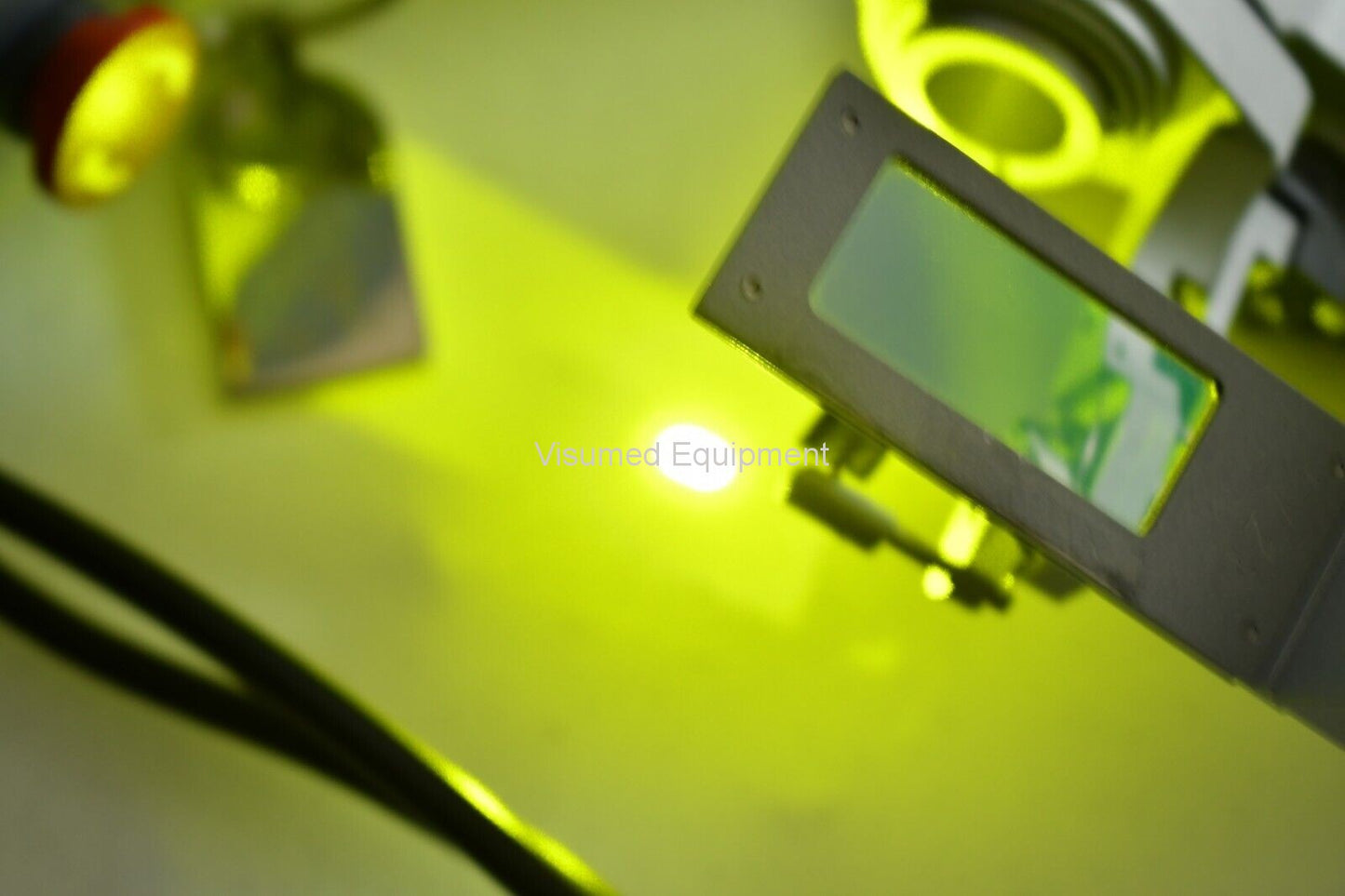 Refurbished Quantel Supra Scan 577 micropulse yellow Pattern Laser with Haag Streit Adapter offered by Visumed Equipment