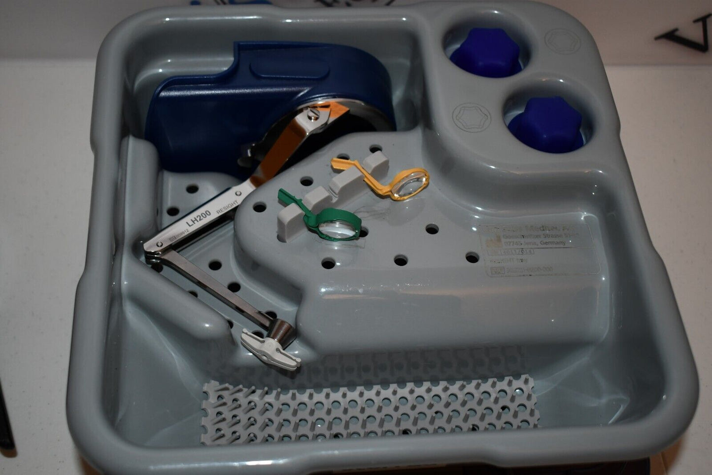 Refurbished Zeiss Resight 700 electric complete widefield vitrectomy viewing system offered by Visumed Equipment