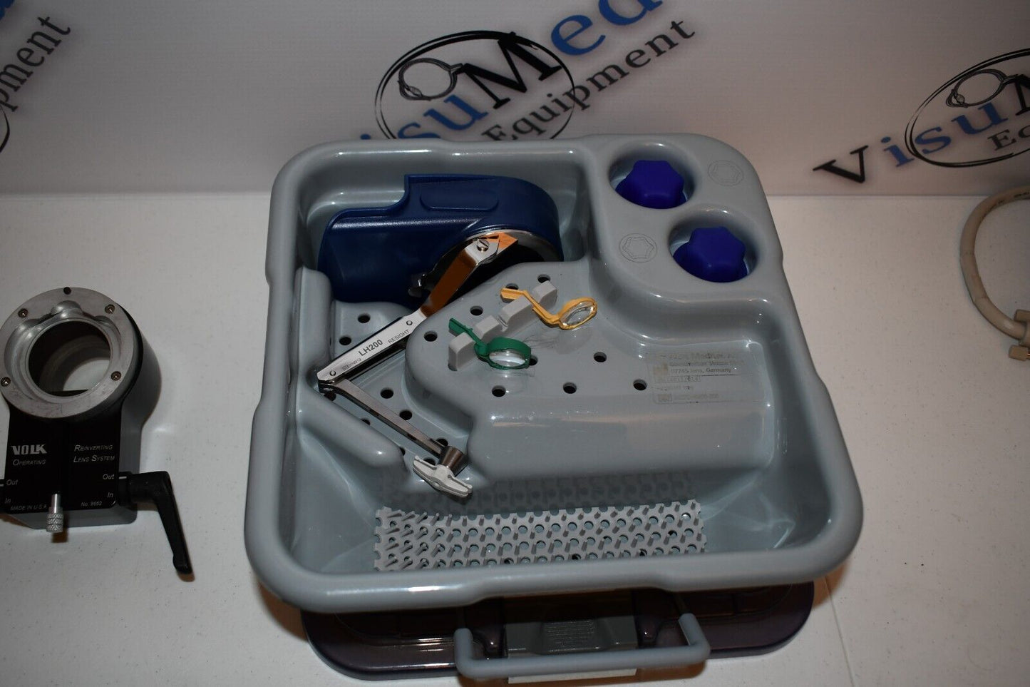 Refurbished Zeiss Resight 700 electric complete widefield vitrectomy viewing system offered by Visumed Equipment