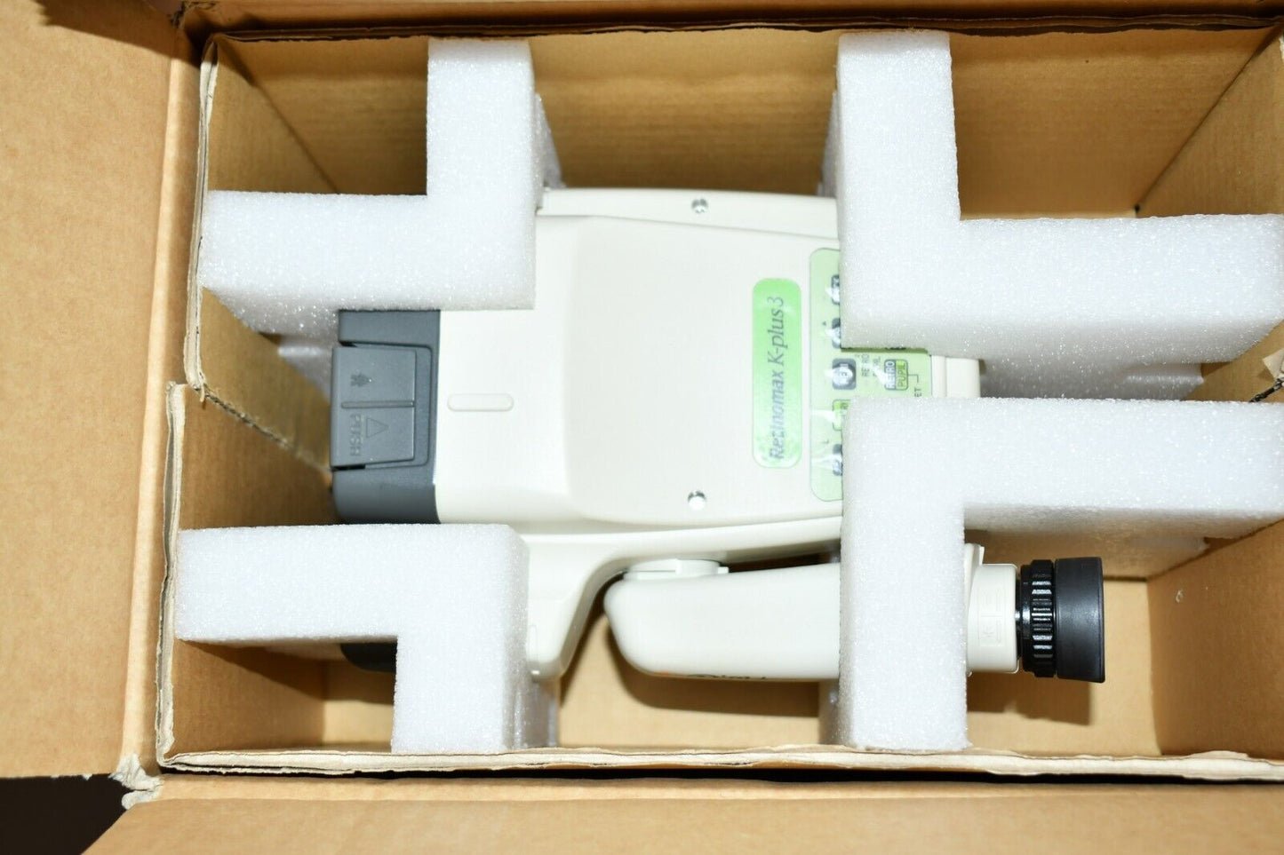 Refurbished Righton Retinomax 3 plus K Handheld Autorefractor keratometer in original box offered by Visumed Equipment