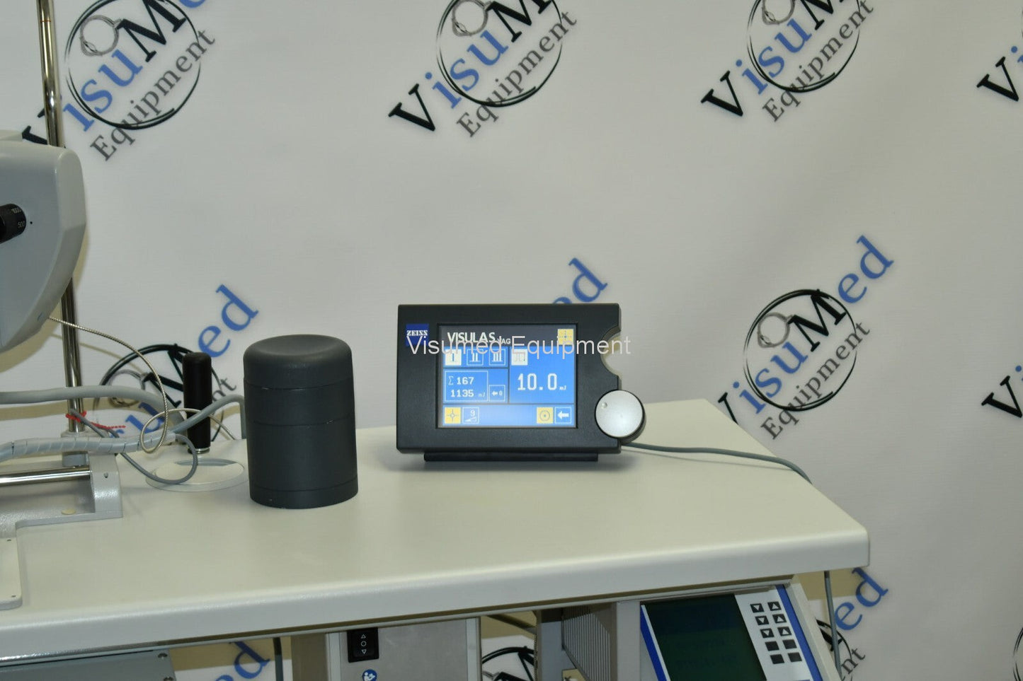 Refurbished Carl Zeiss 532s Argon and Nd-YAG laser VISULAS II Plus combo laser offered by Visumed Equipment
