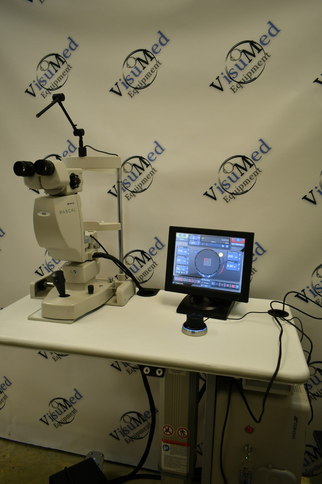 Refurbished Topcon Pascal Synthesis 532 green laser with LIO offered by Visumed Equipment