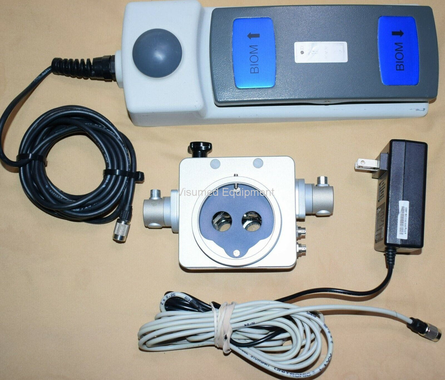 Refurbished Oculus SDI 3C with BIOM 3C for Leica microscope with reusable lenses offered by Visumed Equipment