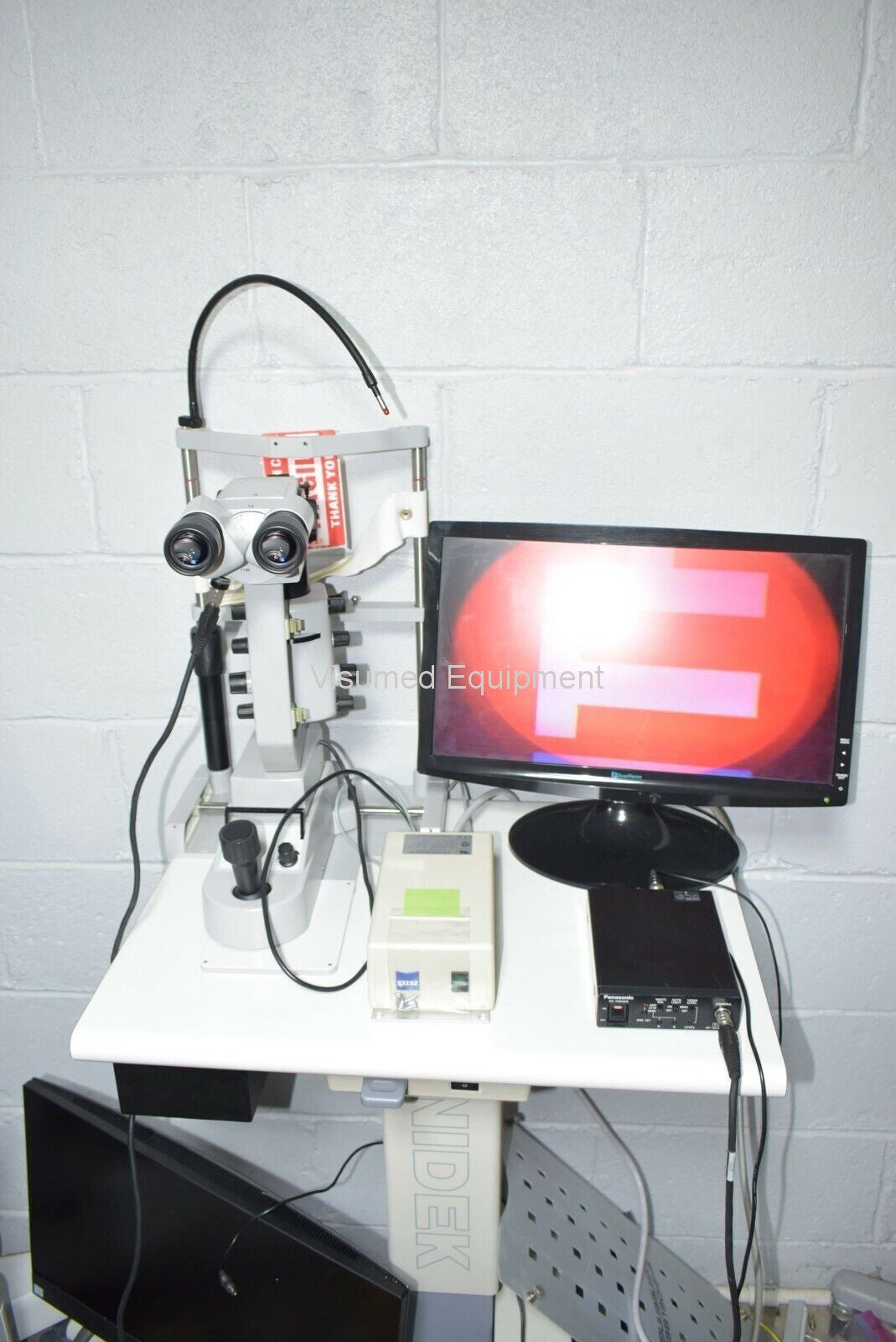 Refurbished Zeiss slitlamp and microscope video system offered by Visumed Equipment