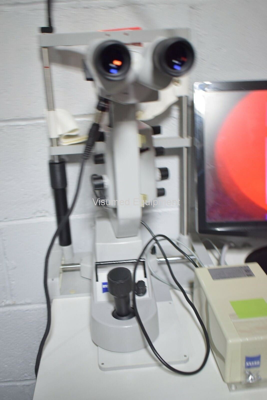 Refurbished Zeiss slitlamp and microscope video system offered by Visumed Equipment