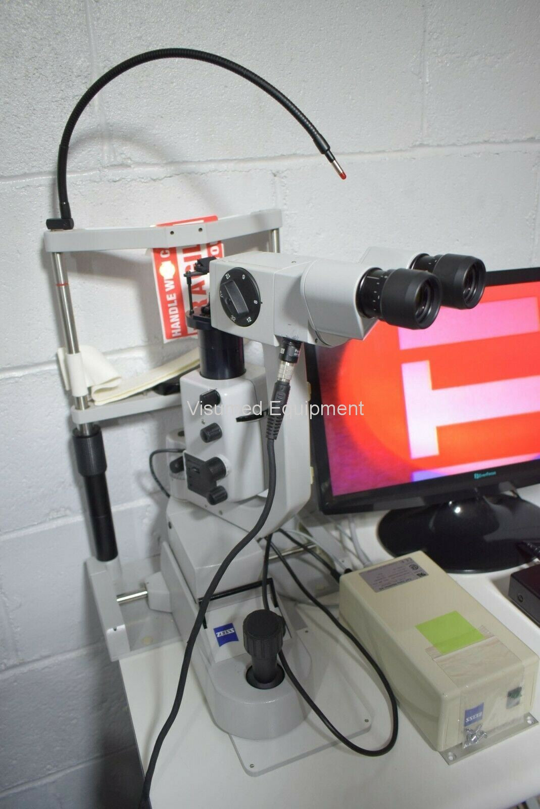 Refurbished Zeiss slitlamp and microscope video system offered by Visumed Equipment