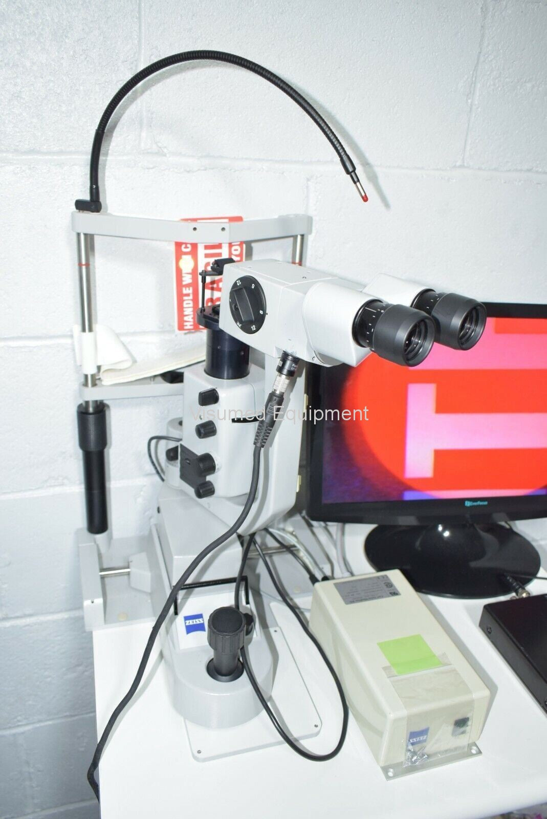 Refurbished Zeiss slitlamp and microscope video system offered by Visumed Equipment