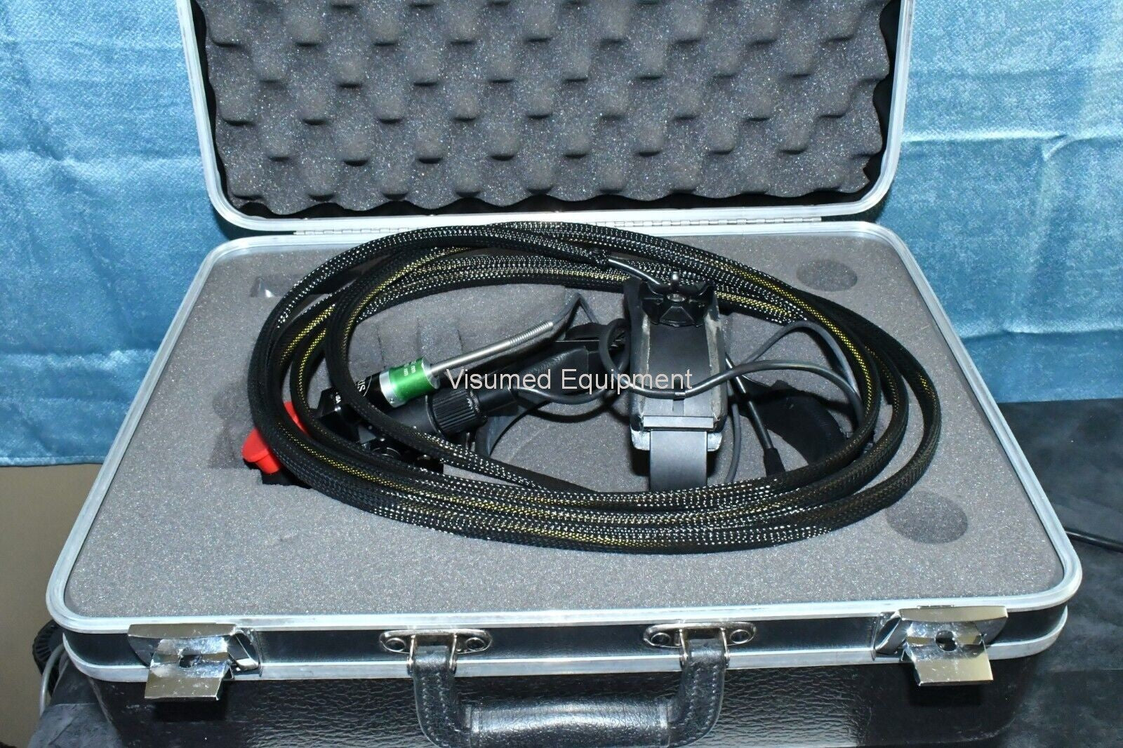 Refurbished Iridex GLx with LIO Plus Laser indirect ophthalmoscope and case offered by Visumed Equipment