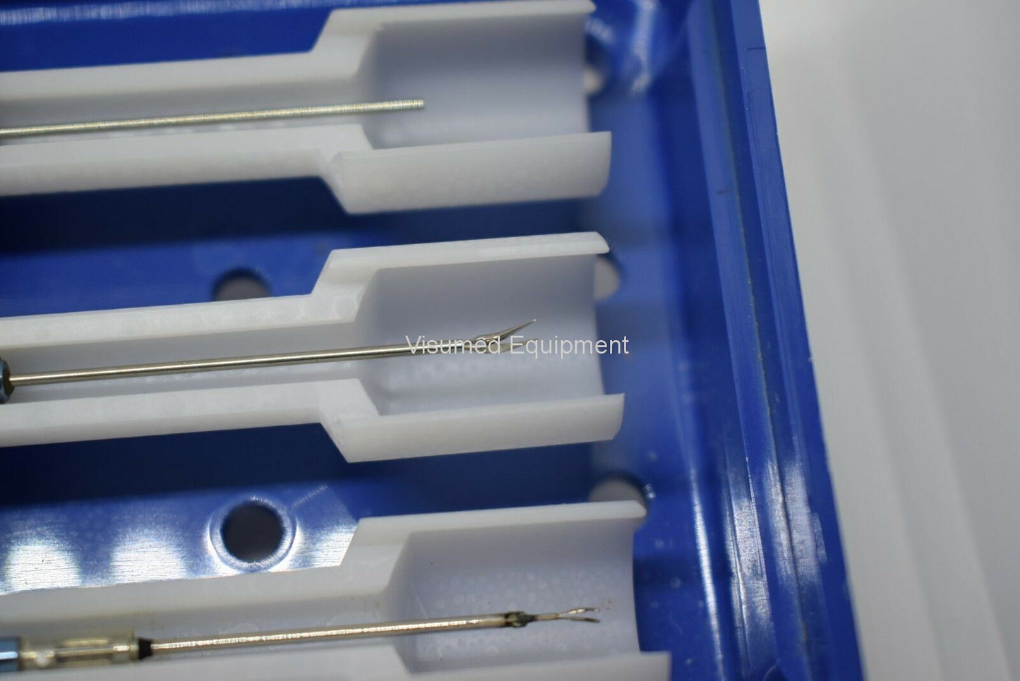 Refurbished DORC Micro surgical set (Foreign body microforceps, subretinal microscissors, il offered by Visumed Equipment