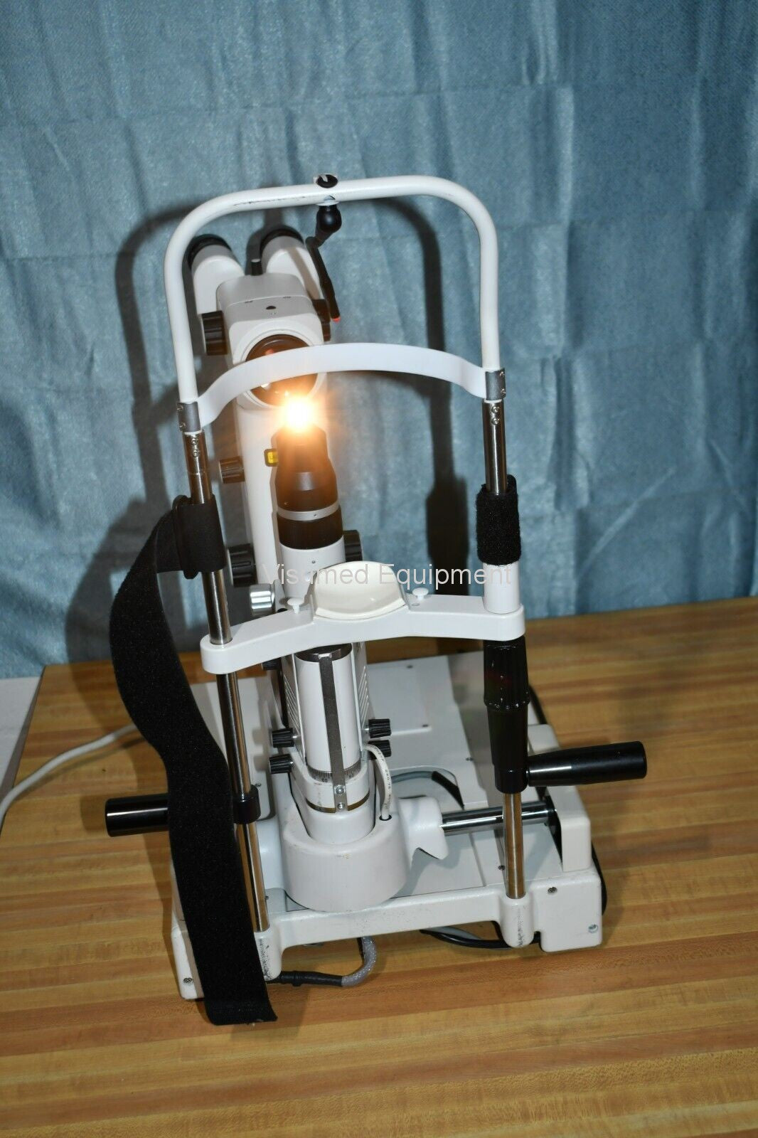 Refurbished Lumenis Aura PT YAG laser offered by Visumed Equipment