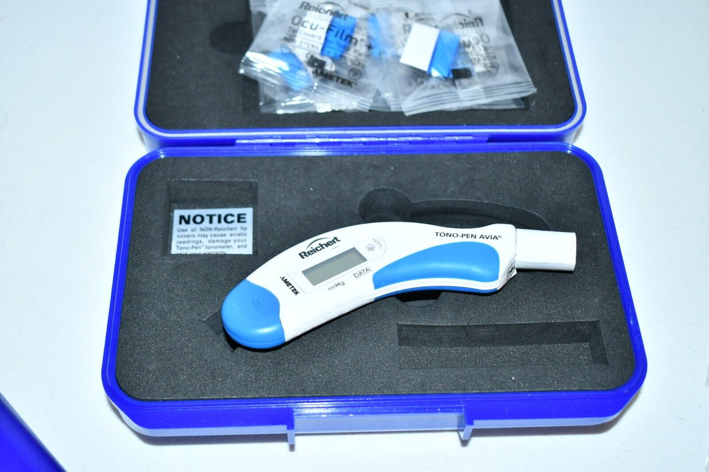 Reichert Avia Tono-Pen Tonometer - Calibrates, Excellent