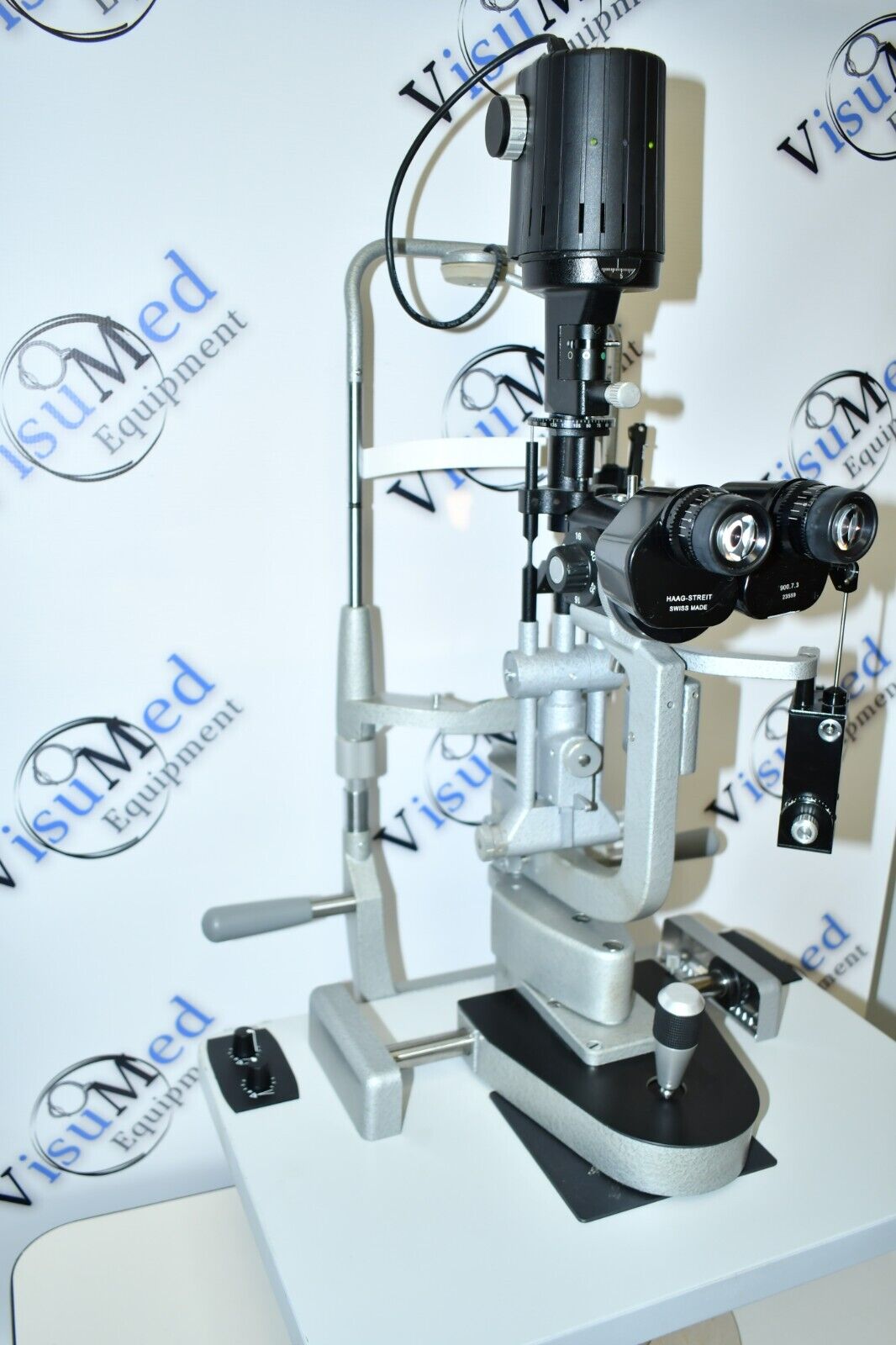 Refurbished Haag Streit BQ 900 LED with Tonometer Slit Lamp offered by Visumed Equipment