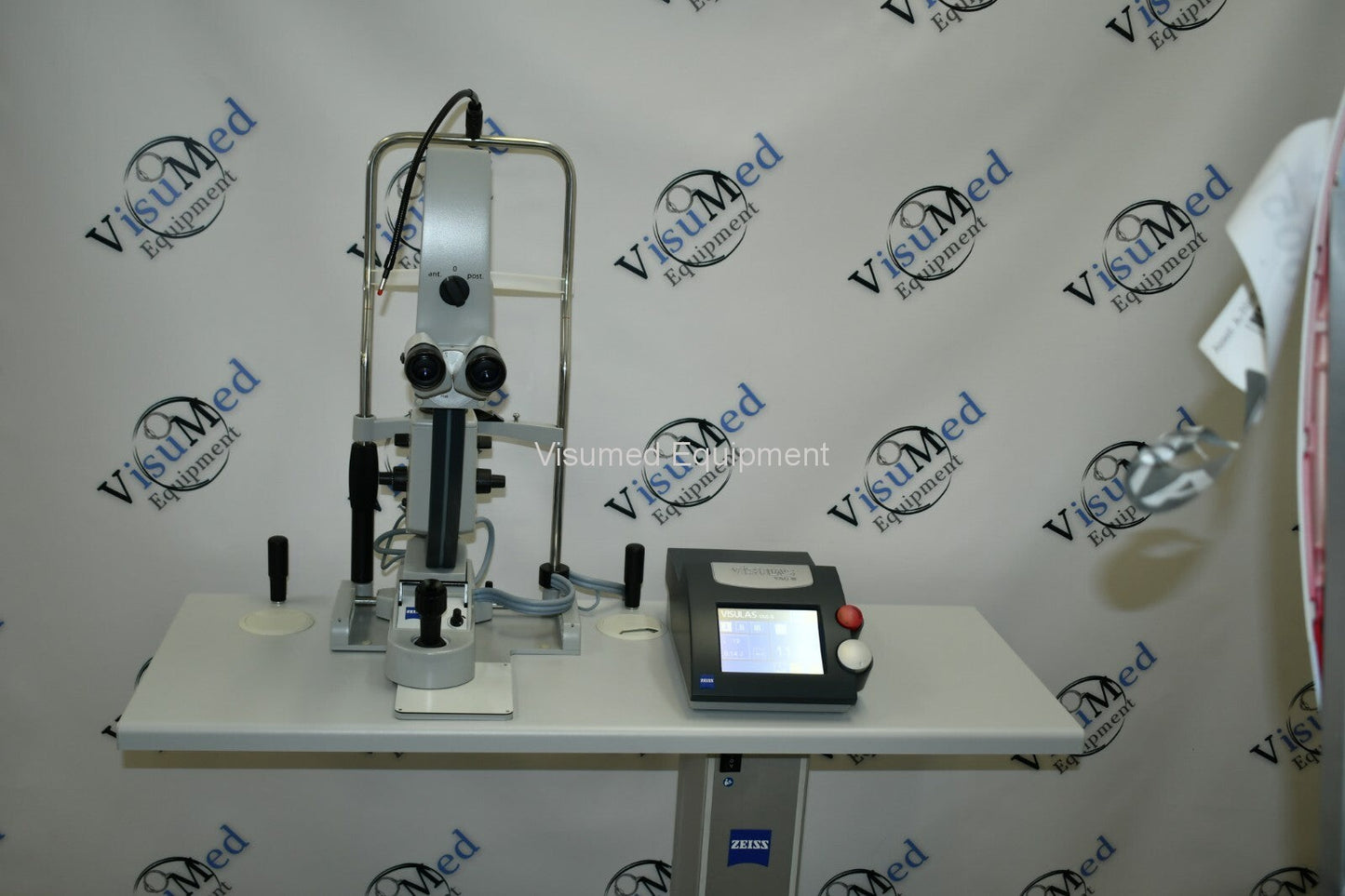 ZEISS VISULAS Yag III Laser System with Factory Table, full energy