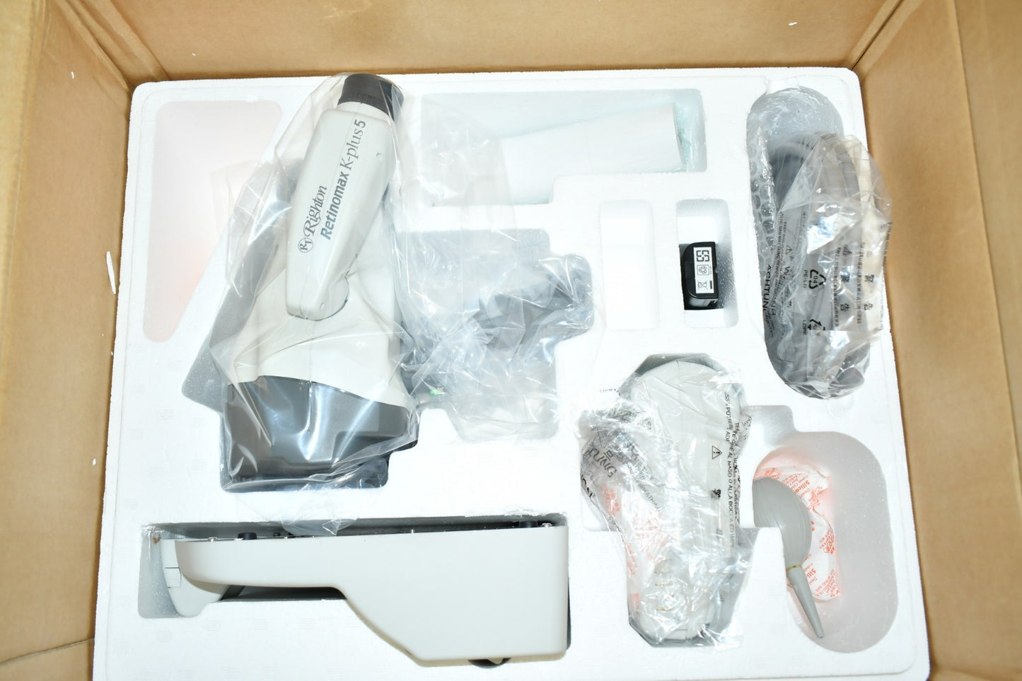 Refurbished Retinomax 5 plus K Portable Autofractometer Keratometer offered by Visumed Equipment