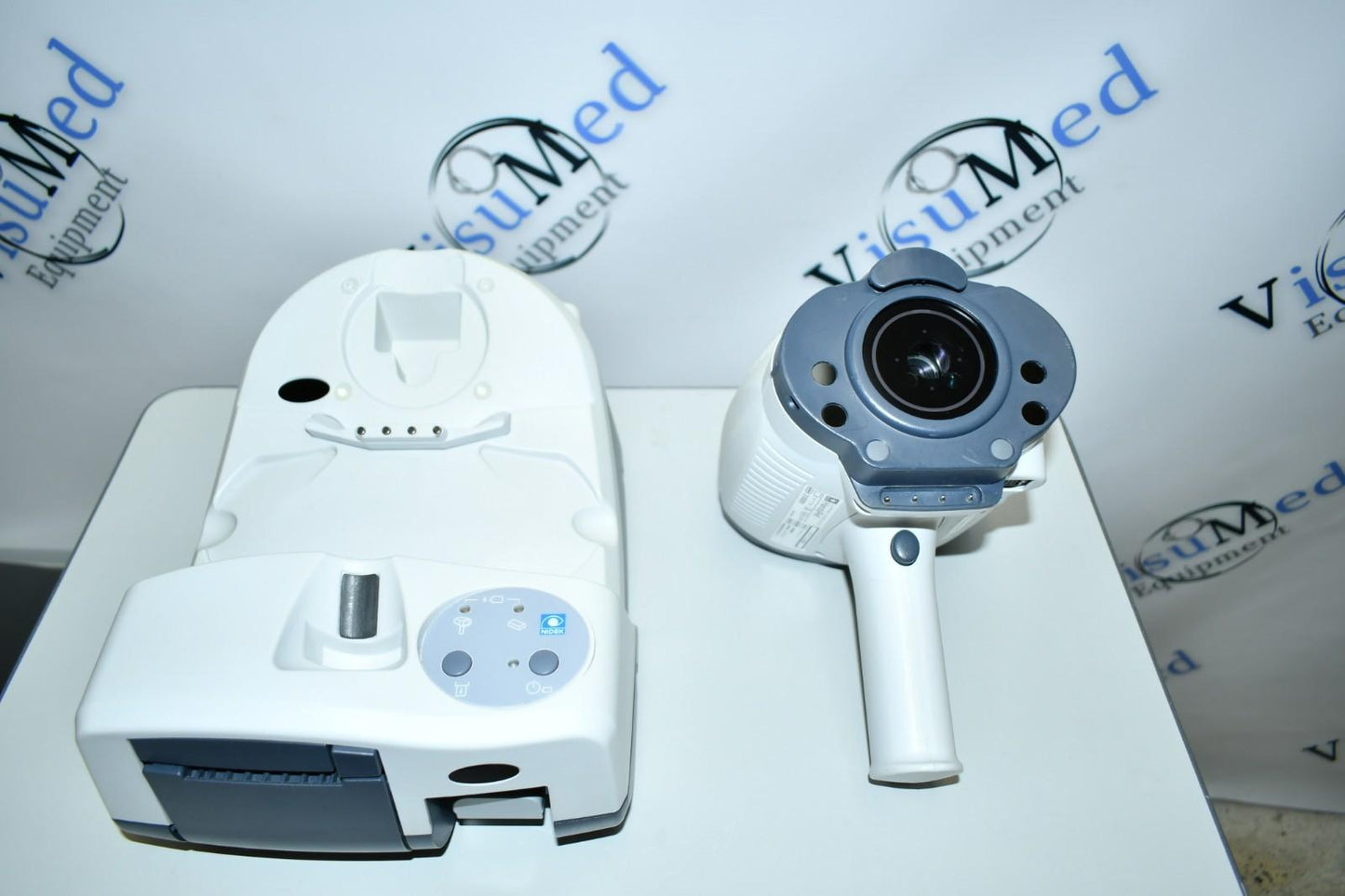 Nidek Handyref portable autorefractor