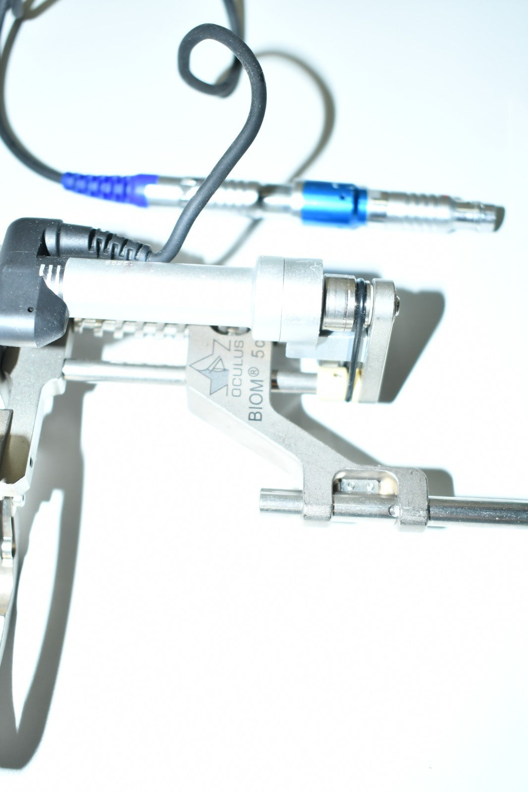 Oculus BIOM 5 mounted view